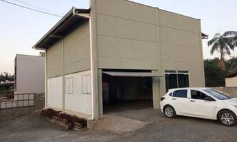 Imagem: Galpão de esquina comercial