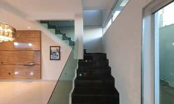 Imagem 4: Sobrado para venda com 230m2, 3 suítes no Bairro Jardim Botânico em Uberlândia-MG