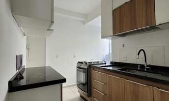 Imagem 4: Vendo apartamento em condomínio familiar, com 2 quartos, sala, cozinha e 1 banheiro