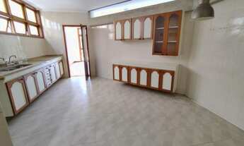 Imagem 6: Casa para Venda em Barueri, Alphaville, 4 dormitórios, 2 suítes, 5 banheiros, 6 vagas