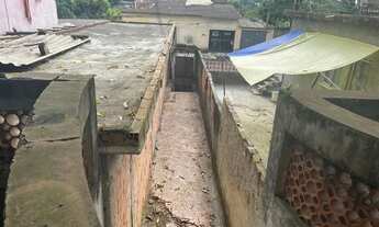 Imagem: VENDO TERRENO COM 3 CASAS