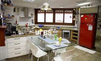 Imagem 6: Casa de condomínio sobrado para venda possui 519 metros quadrados com 4 quartos