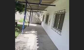 Imagem 2: Alugo Casa com Piscina no Barroco possui 150 metros quadrados com 3 quartos