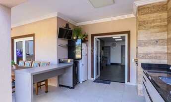 Imagem 7: Maravilhoso sobrado, sala p 4 ambientes, cozinha grande c armários, integrada churrasqueir