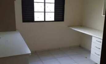 Imagem 4: Casa de 03 quartos com churrasqueira e piscina