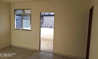 Imagem 6: Casa em ótimas condições, sem cobrança de condomínio e com armários embutidos na cozinha e