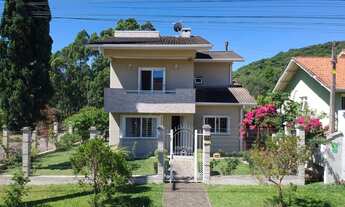 Imagem 2: CASA À VENDA Casa com 3 dormitórios