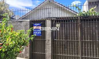 Imagem: Terreno com 340 m² com casa mista de 3