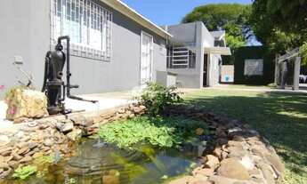 Imagem 2: Casa com piscina no Parque Pinheiro Machado