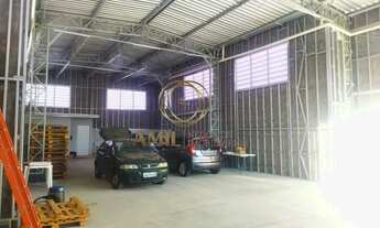 Imagem 3: Aluga Galpão Comercial, 250 m², 1 Banheiro, 4 Vagas, Jardim São Dimas - São José dos Campo