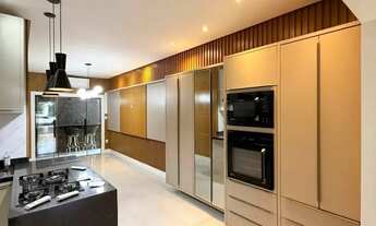 Imagem: FORREST HILL5 QUARTOS SENDO 3 SUÍTES, 400M2