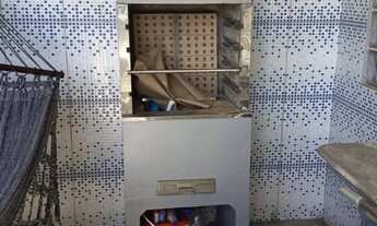 Imagem 2: Casa na Praia da Pinheira com piscina e área goumert - TEMPORADA (até 10 pessoas