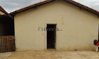 Imagem: Casa 2 Quartos com Portão Eletrônico em