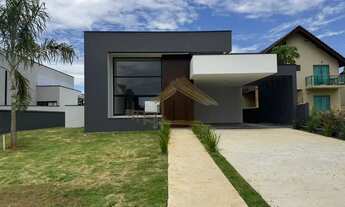 Imagem 4: Casa a venda no Ninho Verde 1 com 3 suítes, excelente acabamentos, local privilegiado