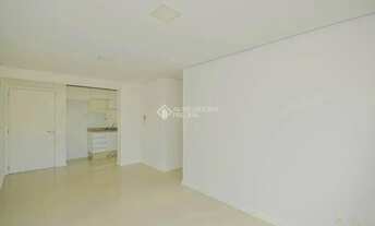 Imagem 3: Imóvel para aluguel possui 60 metros quadrados com 2 quartos em Menino Deus - Porto Alegre