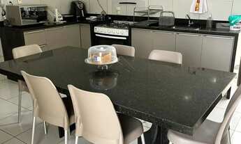 Imagem 6: Imperdível casa medindo 18x24m no Bairro dos estados, muito ampla, arejada e confortável