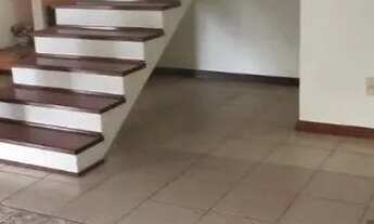 Imagem 3: Casa 5 dormitórios 3 suítes, sendo 1 suíte máster, 2 vagas cobertas, no Bairro Jardim Plan