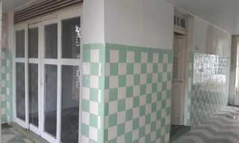 Imagem 3: Casa bem no centro de água fria na rua belo jardim 158 com 6 quartos e 3 wc