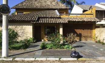 Imagem: Casa á venda de 4 dormitórios com 440,00m²