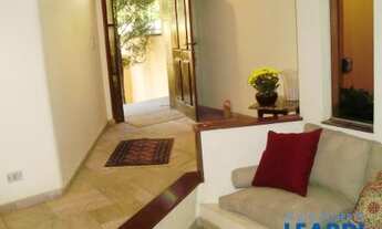 Imagem 1: SOBRADO - SUMAREZINHO - SP