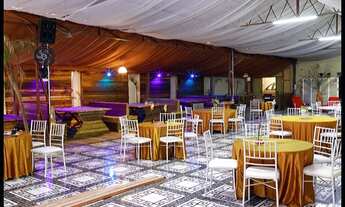 Imagem 2: Sobrado com Salão de Eventos em Piraquara