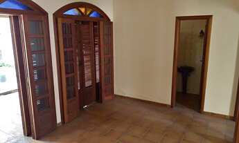 Imagem 5: Casa para venda com 260 metros quadrados com 4 quartos em Jardim Amália - Volta Redonda