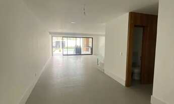 Imagem 7: Rio Mar - Magnífica casa triplex, projeto contemporâneo, 5 suítes, terreno 355M2