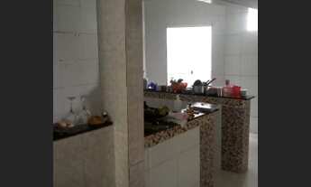 Imagem 3: ALUGO uma casa Casa com 2 dormitórios