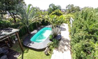 Imagem 1: Porto Alegre - Casa Padrão - Tristeza