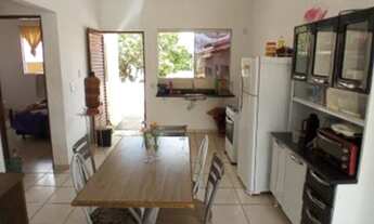 Imagem: Casa espaçosa e arejada a venda