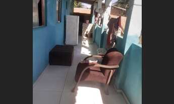 Imagem 2: Vendo uma casa Casa com 1 dormitório