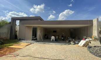 Imagem 2: Excelente casa de 4 Quartos suites Condomínio Americano novo na Arniqueiras..