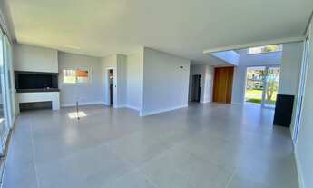 Imagem 7: Oportunidade! Casa em condomínio com 4 dormitórios