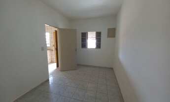 Imagem 3: Casa para aluguel possui 30 metros quadrados com 1 quarto em Vila Fanton - São Paulo - SP