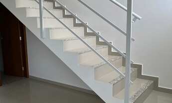 Imagem 4: Sobrado com 2 suítes pronto pra morar