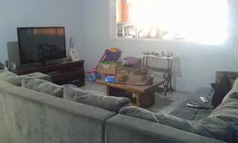 Imagem 2: Casa para venda possui 300 metros quadrados com 4 quartos