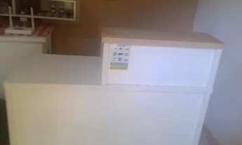 Imagem 6: Vendo esses dois balcão e essa suqueira