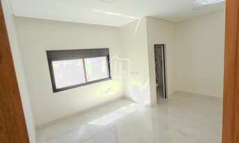 Imagem 7: Casa de condomínio sobrado para venda tem 302 metros quadrados com 5 quartos