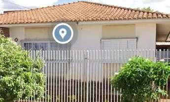 Imagem 2: Vendo um terreno com 300 metros com 2 casas