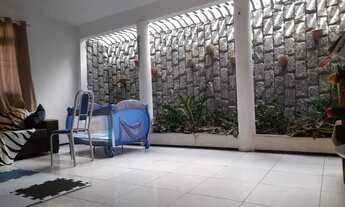 Imagem 5: Casa com 3 Quartos e 3 banheiros à Venda, 353m² por R$ 580.000