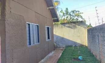 Imagem 5: Vendo casa ? Casa com 2 dormitórios