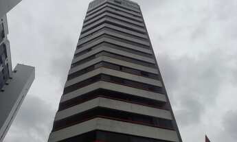 Imagem 2: Cond. Saint Germain - 0 4 suites - Mobiliado - Adrianópolis