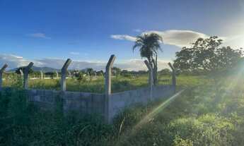 Imagem 2: Terreno plano, pronto para sítio ou chácara, há 900 metros da BR