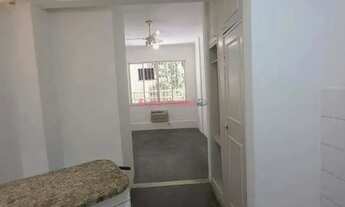 Imagem 4: Apartamento conjugado reformado de 1 quarto a venda na Rua Barata Ribeiro 33m2 R$450.000,0