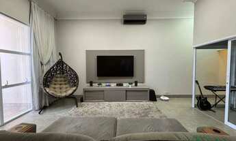 Imagem 3: Casa com 3 dormitórios à venda, 216 m² por R$ 1.800.000,00 - Condomínio Village do Lago