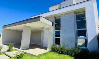 Imagem 5: Casa Térrea com 03 quartos e 01 suíte com vagas para 02 carros, lareira e pátio em Camobi