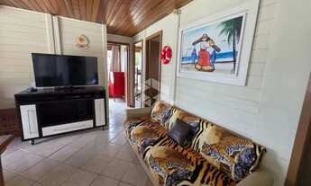 Imagem 3: CASA Á VENDA COM VISTA PARA O MAR - MOBILIADA