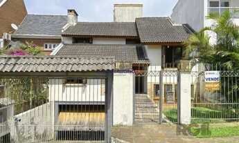 Imagem: Casa em Porto Alegre, no bairro Ipanema