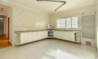 Imagem: Casa para venda em Vila Zat com 4 quartos