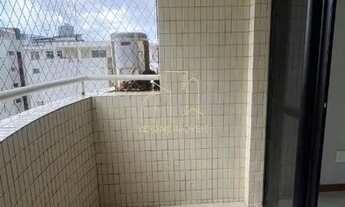 Imagem 2: Excelente apartamento com três quartos armários e varanda a venda no Costa Azul